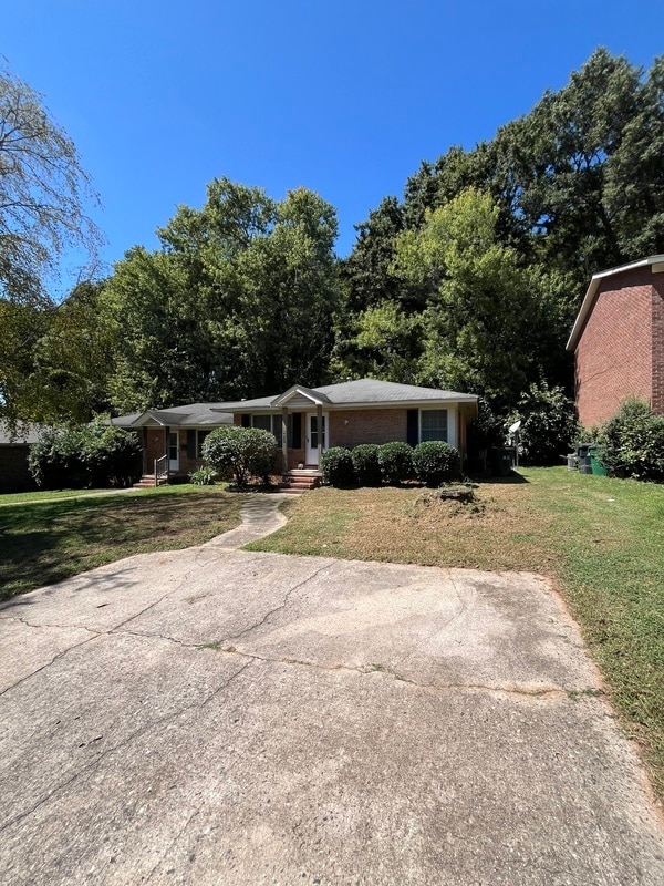 Building Photo - 4811 Malibu Dr