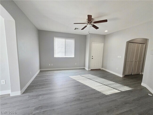 Building Photo - 9245 Adamshurst Ave