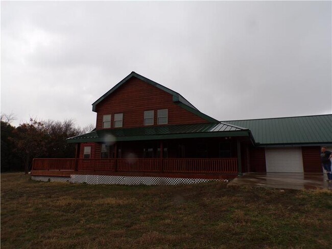 Building Photo - 2672 Twin Hills Rd