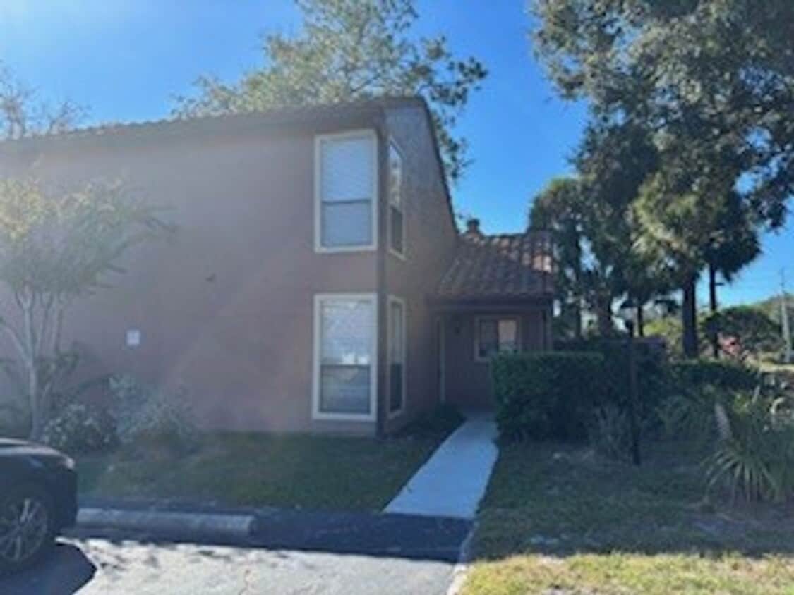 Primary Photo - Full Sail/Winter Park 2/2 condo available now!