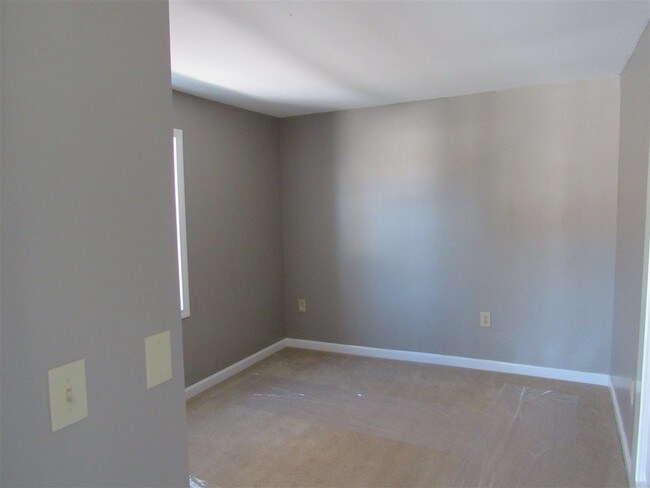 Building Photo - 295 Fremont Rd