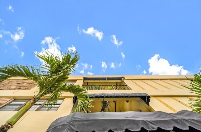 Foto del edificio - 7845 NE Bayshore Ct