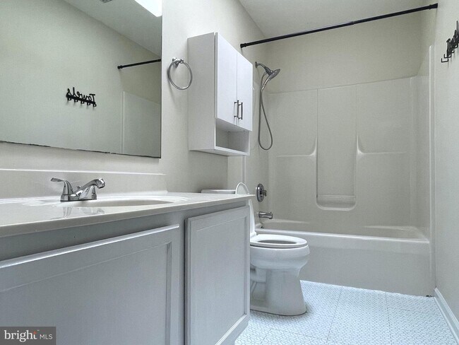Building Photo - 3112 Brown Hill Dr