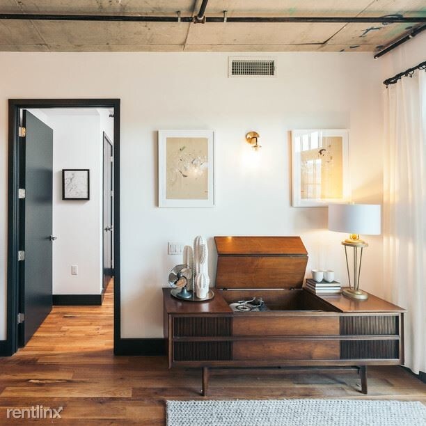 Building Photo - 8-3 Wyckoff Ave