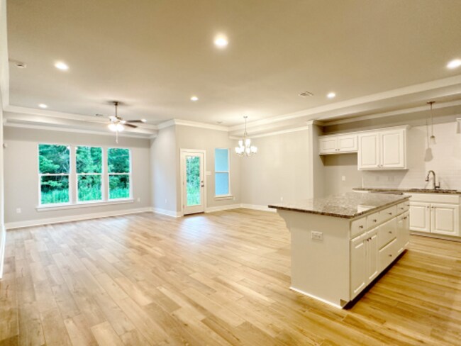 Foto del edificio - 7222 Rolling Fork Rd