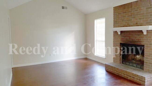 Building Photo - 4575 Columbia Woods Ln