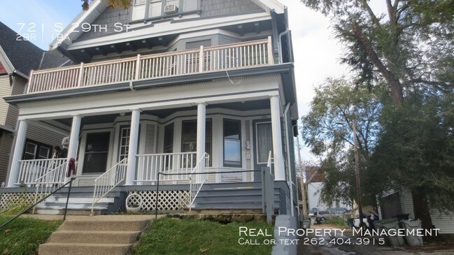 Building Photo - 2 Bedroom Duplex