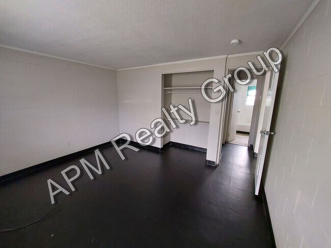 Foto del edificio - Renovated two bedroom near Harden Street