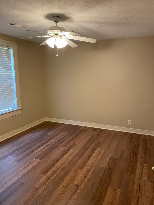 Foto del edificio - 2805 Dawkins St