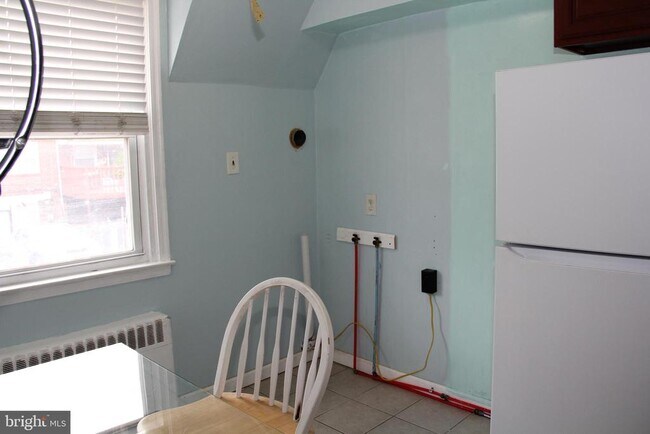Foto del edificio - 4983 Whitaker Ave