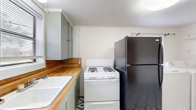 Foto del edificio - 303 Montclair Ave