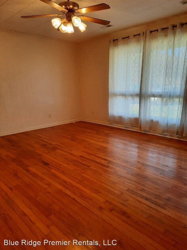 Building Photo - 4 br, 2 bath House - 103 Faith Avenue