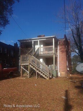 Building Photo - 1719 Blair St
