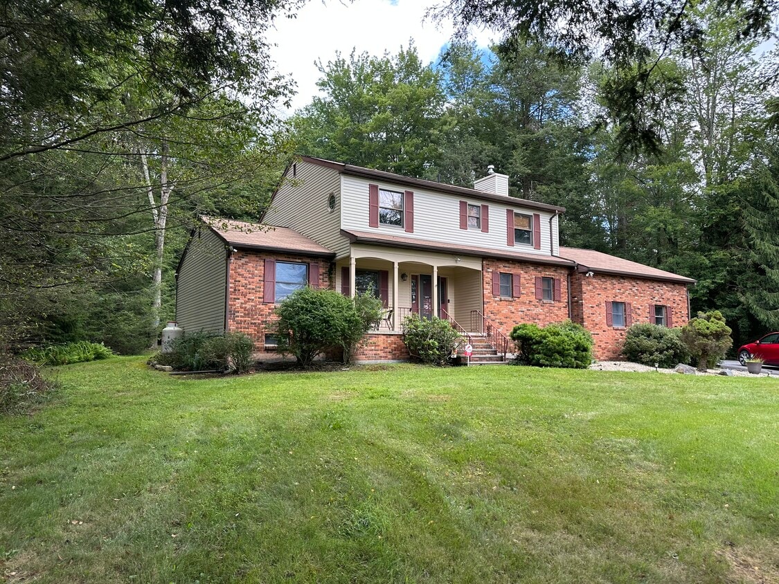 Primary Photo - 113 Sir Bradford Rd