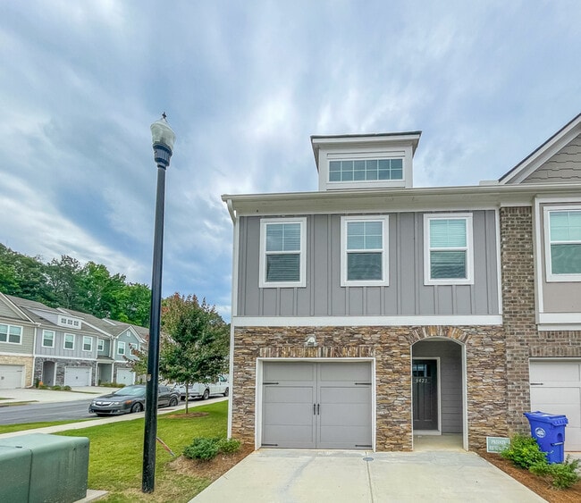 Photo - 6423 Shalks Crossing Dr Townhome