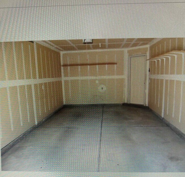 Building Photo - 383 E Newsome Park Ln