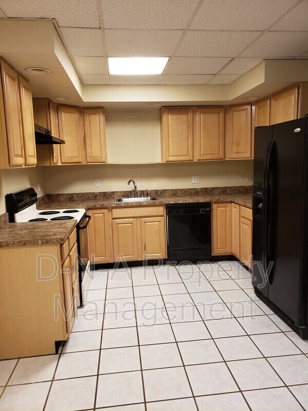 14 N 4th St Unit Apt 1, Stroudsburg, PA 18360 Condo for Rent in