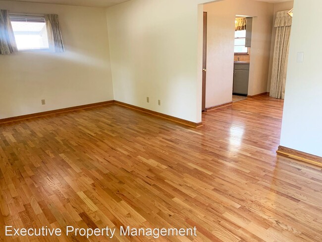 Building Photo - 3 br, 2 bath House - 740 Watkins Dr