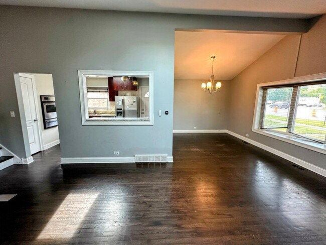 Foto del edificio - 5535 Oakton St