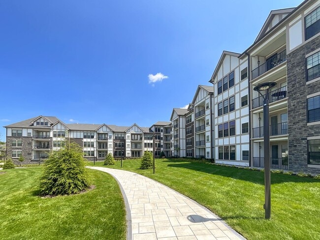 Foto del edificio - Legacy Rochester Hills Apartments