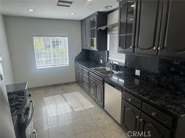 Foto del edificio - 6506 Teesdale Ave