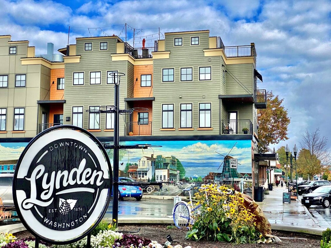 The Terrace in Historic Downtown Lynden Apartments at 610 Front St