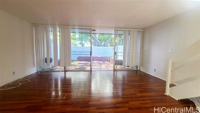 Foto del edificio - 95-350-350 Mahapili Ct