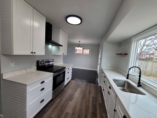 Foto del edificio - 2114 Glendora Dr