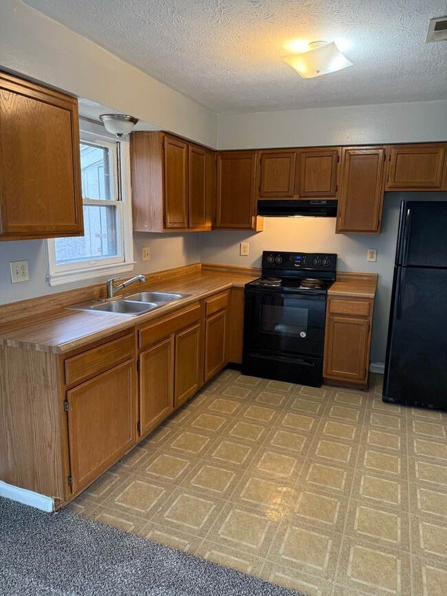 Building Photo - 3509 Buckhorn Dr