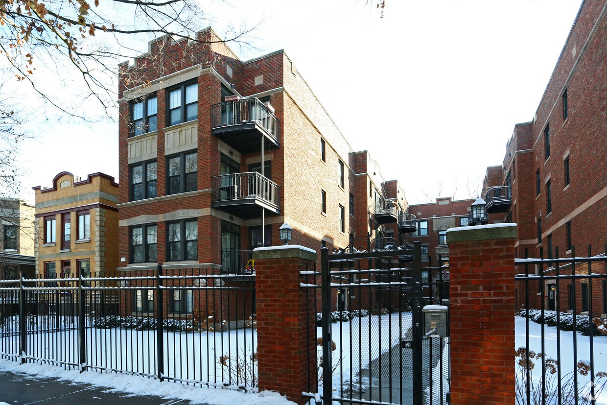Foto del edificio - 1617 W Fargo Ave