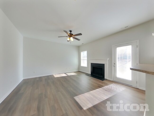 Building Photo - 269 Klinetop Dr