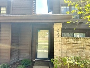 Building Photo - 2611 Grants Lake Blvd