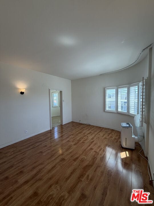 Foto del edificio - 839 Alexandria Ave