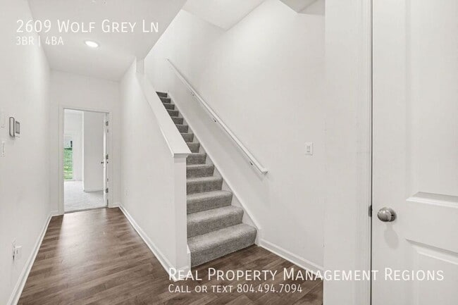 Foto del edificio - 2609 Wolf Grey Ln