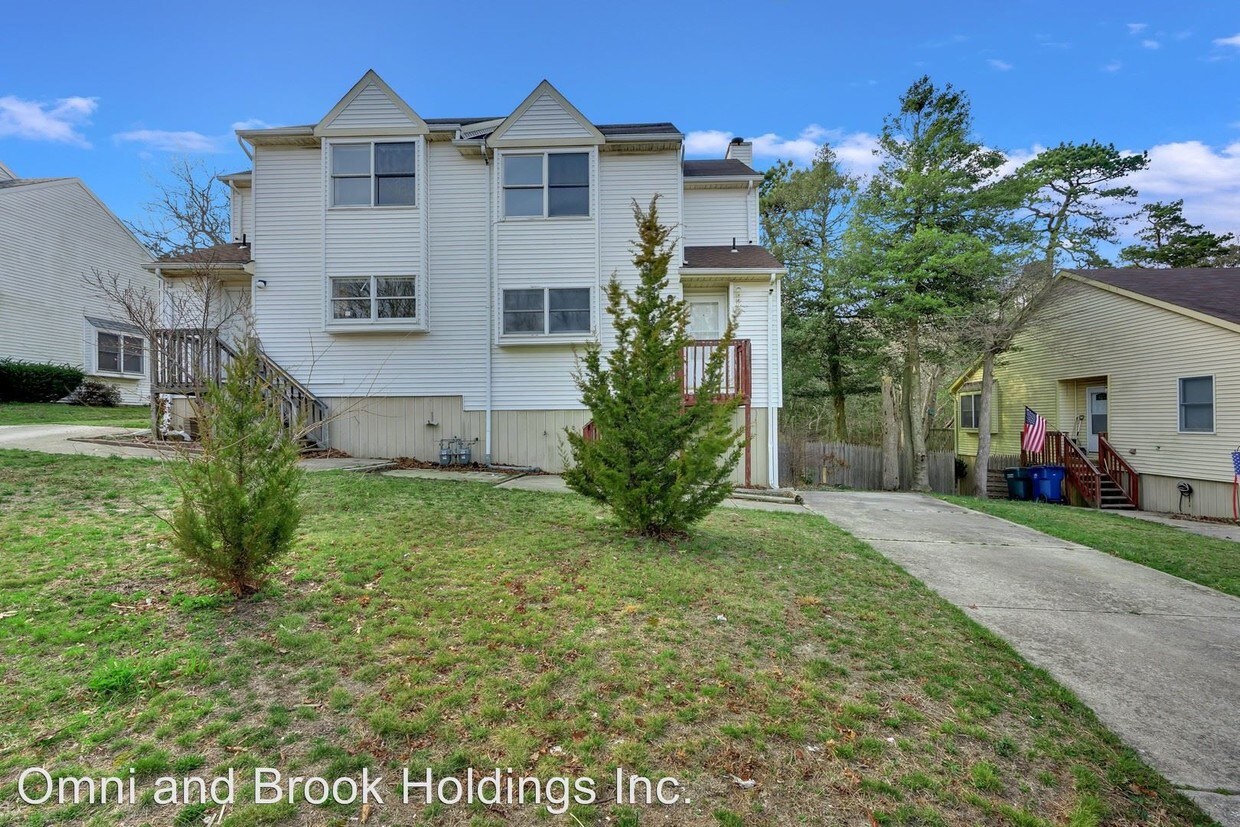Primary Photo - 2 br, 2.5 bath House - 34 N Indian Valley Ct