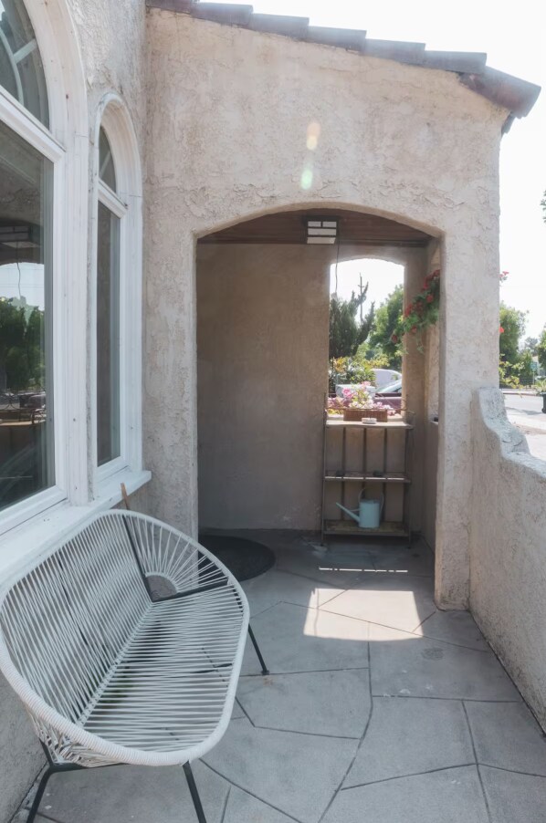 Patio Entrance - 214 W Elmwood Ave