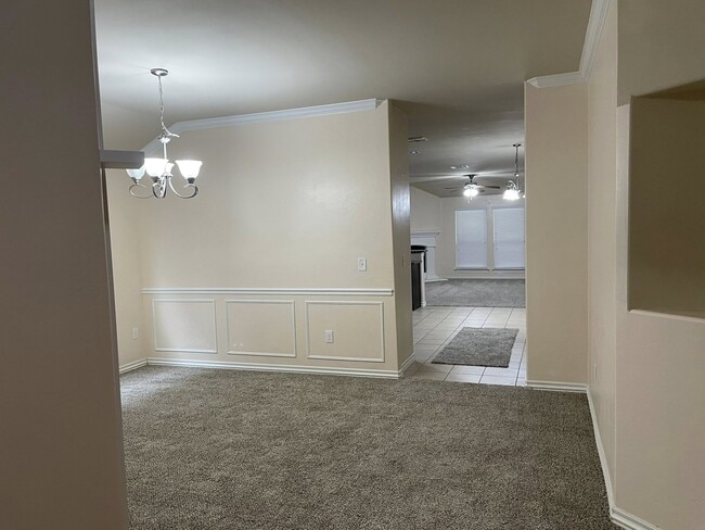 Building Photo - 8204 NW 105th St