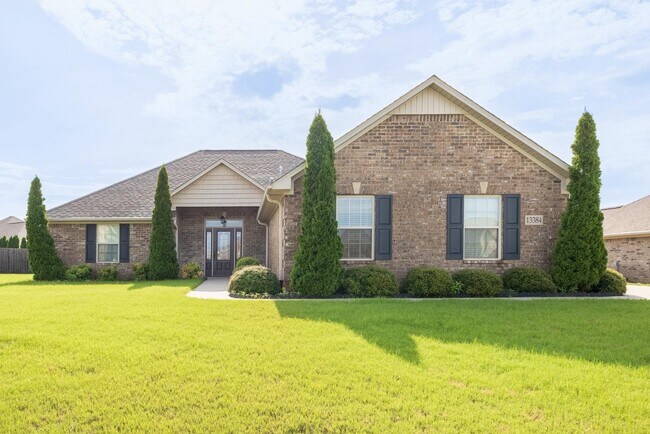Foto del edificio - 13384 Hidden Valley Dr