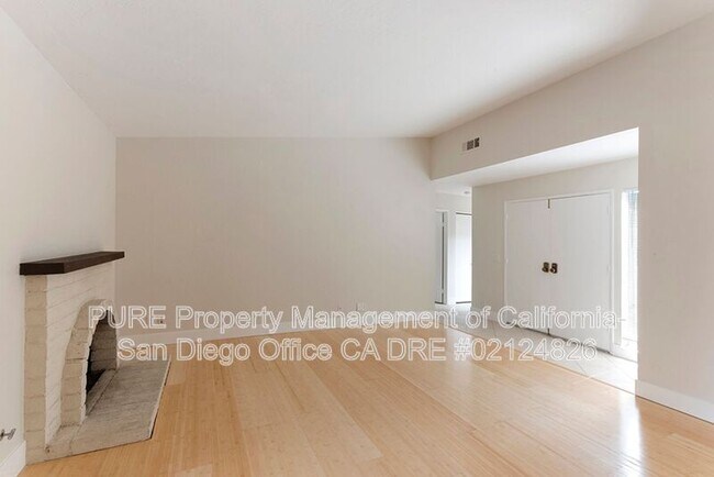 Building Photo - 1410 San Carlos Pl
