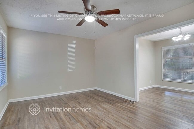 Building Photo - 1429 David Cir