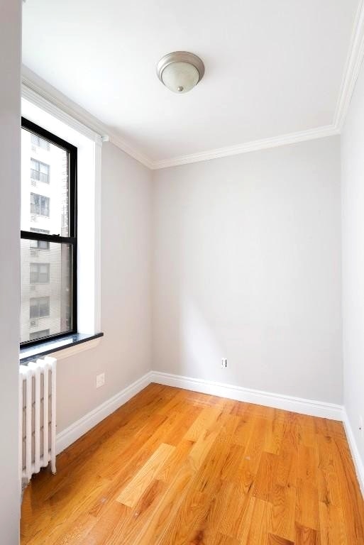 Bedroom - 235 E 35th St