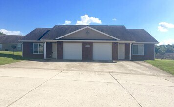 Building Photo - 15543 Trailside Ln