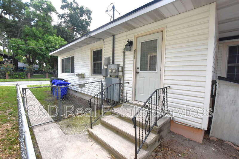 Primary Photo - 707 E Lime St