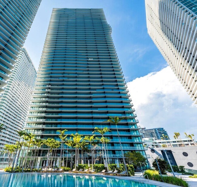 Foto del edificio - 480 NE 31st