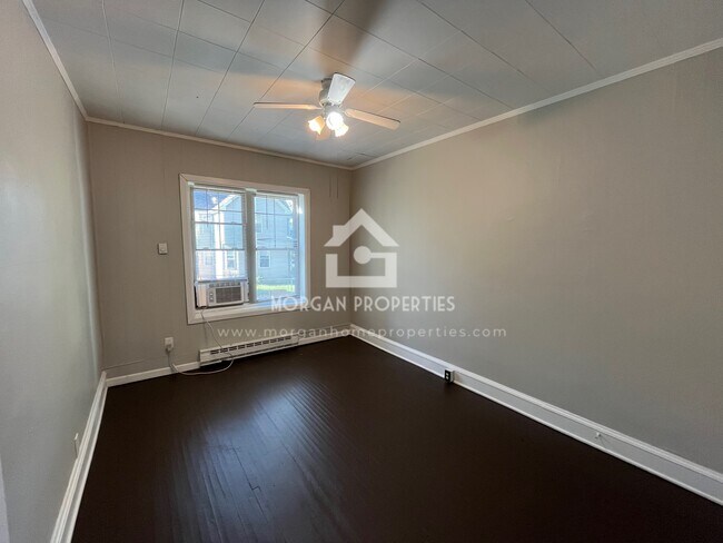 Foto del edificio - 302 S 12th St