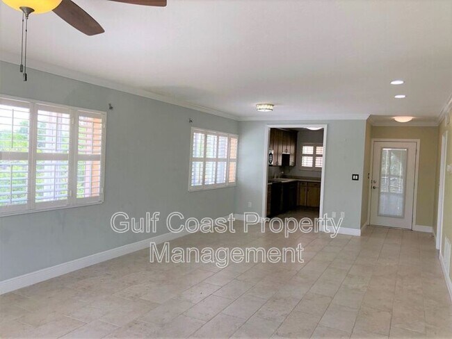 Foto del edificio - 301 S Gulfstream Ave