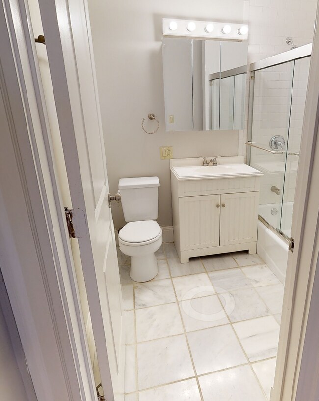 Building Photo - 3.0 bedroom in Somerville Massachusetts 02143