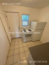 Building Photo - 2440 B Ave