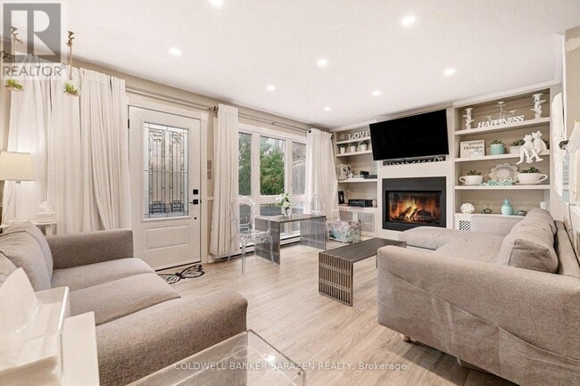 Building Photo - 19 Peary Way