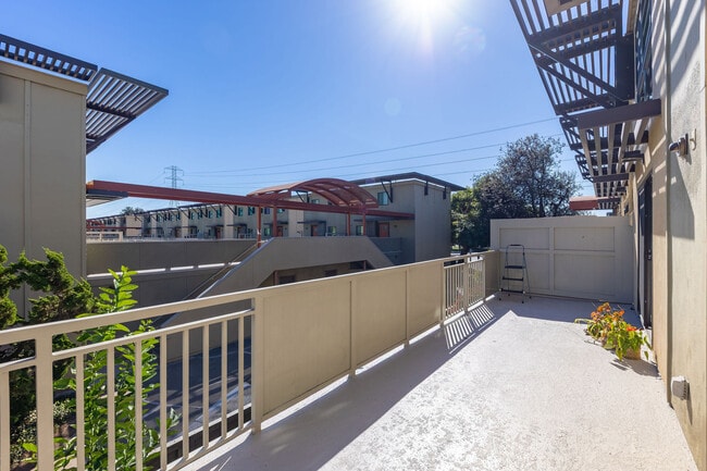 Photo - 1208 Admiralty Ln Townhome